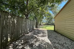 22450 Oakley Rd, New Caney, TX 77357 - Photo 26