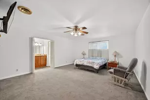 8105 Miller Dr, Hitchcock, TX 77563 - Photo 14