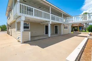 920 Bonita St, Bayou Vista, TX 77563 - Photo 16