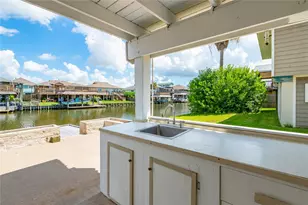 920 Bonita St, Bayou Vista, TX 77563 - Photo 18