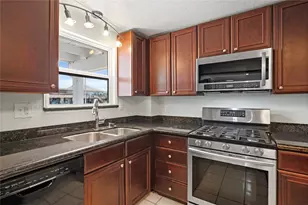 920 Bonita St, Bayou Vista, TX 77563 - Photo 12