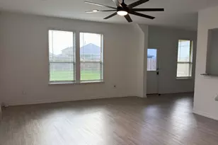 15138 Canyon Rapids Rd, Conroe, TX 77302 - Photo 4