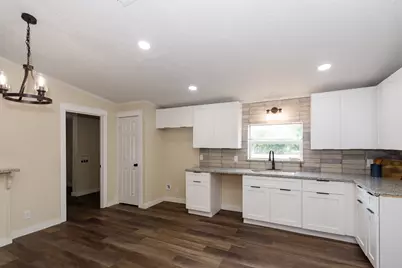 10023 S Country Drive, Alvin, TX 77511 - Photo 18