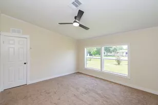 10023 S Country Dr, Alvin, TX 77511 - Photo 14