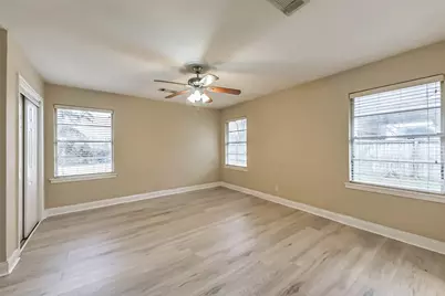 405 N Burnett Drive, Baytown, TX 77520 - Photo 10