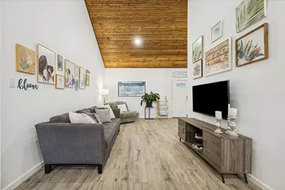 9639 Weatherwood Drive, Houston, TX 77080 - Photo 10