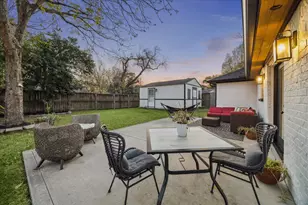 9639 Weatherwood Dr, Houston, TX 77080 - Photo 26