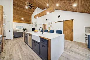 9639 Weatherwood Dr, Houston, TX 77080 - Photo 14