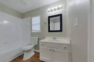 3130 Kelling St, Houston, TX 77045 - Photo 10