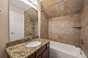 888 Fisher St, Houston, TX 77018 - Photo 18