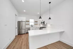 4806 Cochran St, Houston, TX 77009 - Photo 14