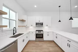 4806 Cochran St, Houston, TX 77009 - Photo 16