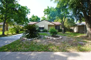 3707 Daphne St, Houston, TX 77021 - Photo 2