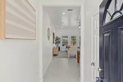 8157 Crestview Drive, Houston, TX 77028 - Photo 2