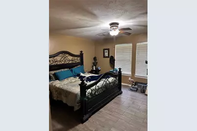 10422 Lauren Creek Drive, Baytown, TX 77523 - Photo 6