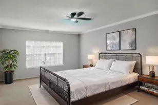 562 Wilcrest Dr, Houston, TX 77042 - Photo 22