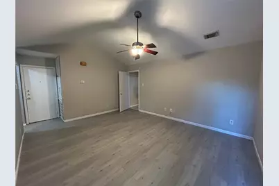 12811 Roandale Drive, Houston, TX 77048 - Photo 8