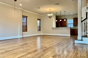 119 W 10th St, Houston, TX 77008 - Photo 2