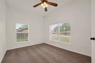 1511 W Dumble St, Alvin, TX 77511 - Photo 18