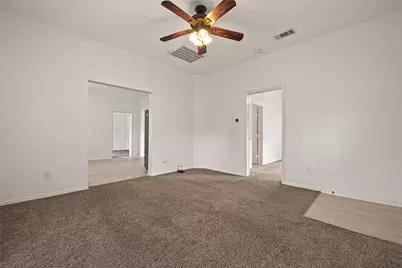 1511 W Dumble Street, Alvin, TX 77511 - Photo 6