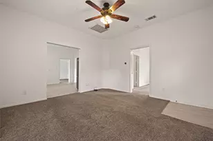 1511 W Dumble St, Alvin, TX 77511 - Photo 6