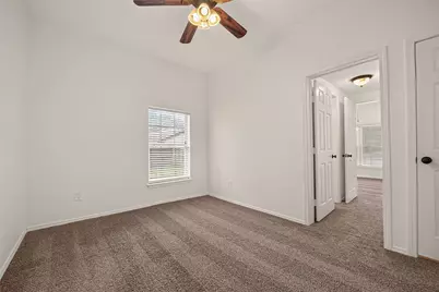 1511 W Dumble Street, Alvin, TX 77511 - Photo 14