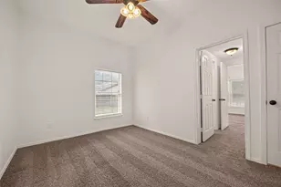 1511 W Dumble St, Alvin, TX 77511 - Photo 14