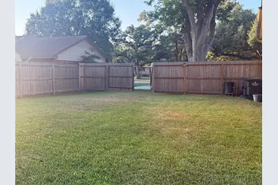 1511 W Dumble Street, Alvin, TX 77511 - Photo 28
