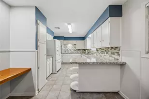 7719 Wilmerdean St, Houston, TX 77061 - Photo 12