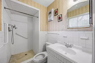 7719 Wilmerdean St, Houston, TX 77061 - Photo 18