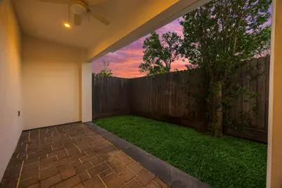 7327 Shadyvilla Pointe Drive, Houston, TX 77055 - Photo 40