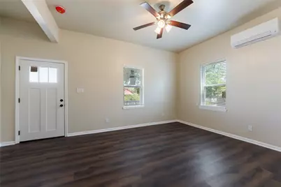 2127 Avenue O, Galveston, TX 77550 - Photo 4