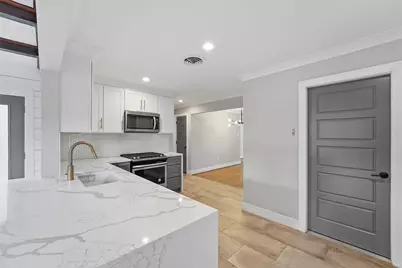 4614 Carleen Road, Houston, TX 77092 - Photo 12