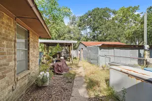 5913 County Rd 225, East Bernard, TX 77435 - Photo 10