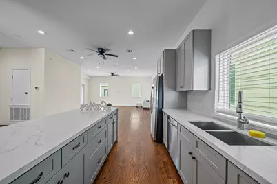 2218 Converse Street #C, Houston, TX 77006 - Photo 16