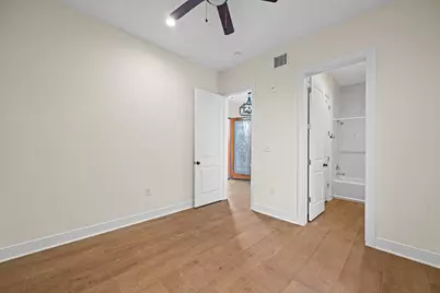 2218 Converse Street #C, Houston, TX 77006 - Photo 6