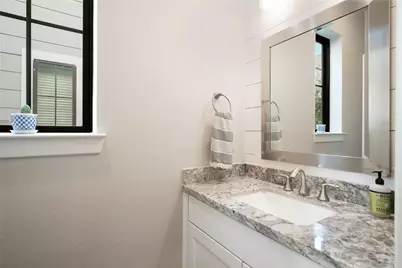 5905 Petty Street #D, Houston, TX 77007 - Photo 20