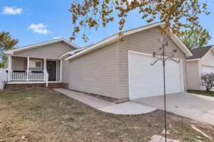 10011 Berrybriar Ln, Tomball, TX 77375 - Photo 1