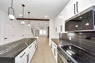 3319 Caplin St, Houston, TX 77026 - Photo 16