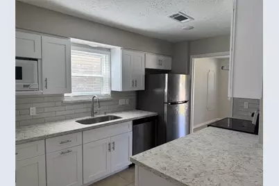 3818 Willow Springs Lane, Houston, TX 77080 - Photo 2