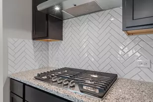 1048 Shl Crk Trl, Conroe, TX 77304 - Photo 4