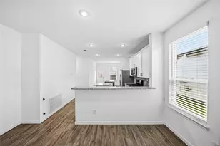 6727 Hobby Wind Ridge Dr, Houston, TX 77075 - Photo 8