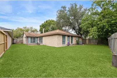 11526 Villa Heights Drive, Houston, TX 77066 - Photo 16