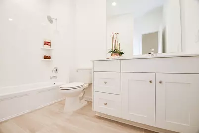 13724 Lantana Breeze, Texas City, TX 77568 - Photo 12