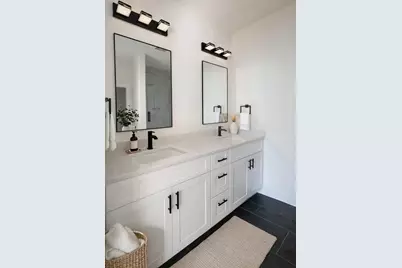 7459 Calhoun Rd Road, Houston, TX 77033 - Photo 4