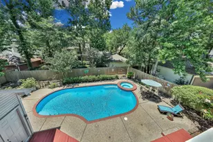 87 Rush Haven Dr, The Woodlands, TX 77381 - Photo 2