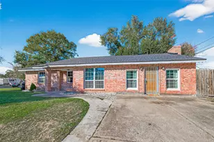 10502 Hollyglen Dr, Houston, TX 77016 - Photo 8