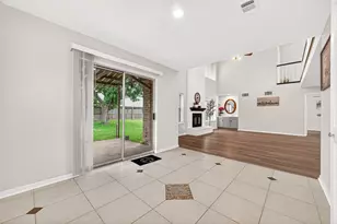 2907 Cotton Stock Dr, Sugar Land, TX 77479 - Photo 14