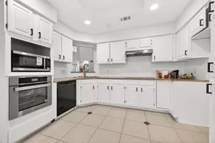2907 Cotton Stock Dr, Sugar Land, TX 77479 - Photo 18