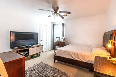 6507 Hawthorne Falls Lane, Houston, TX 77049 - Photo 14